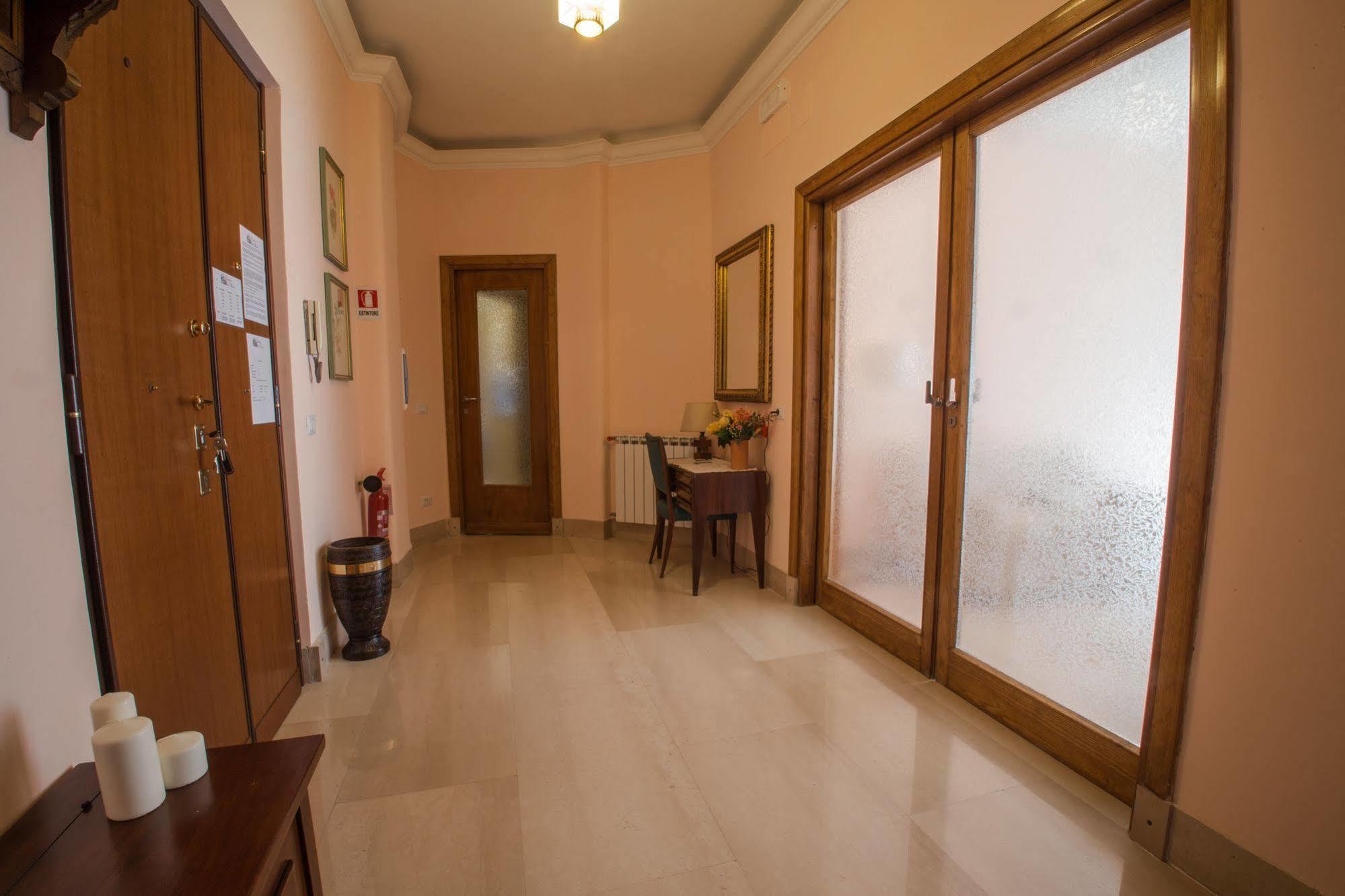 Hotel Desiderio Di Roma Exterior foto